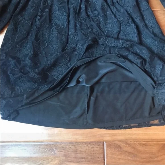 For Love and Lemons Jolene Off the Shoulder Dress - Picture 9 of 13